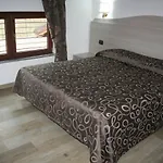 Cascina Del Vai مزرعة للإقامة كايرو مونتينوت