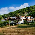 Cascina Del Vai مزرعة للإقامة *
