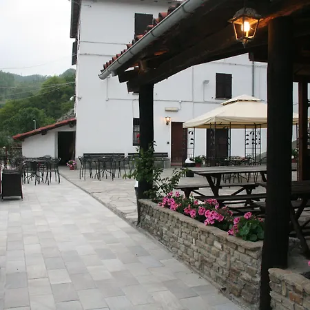 مزرعة للإقامة Cascina Del Vai