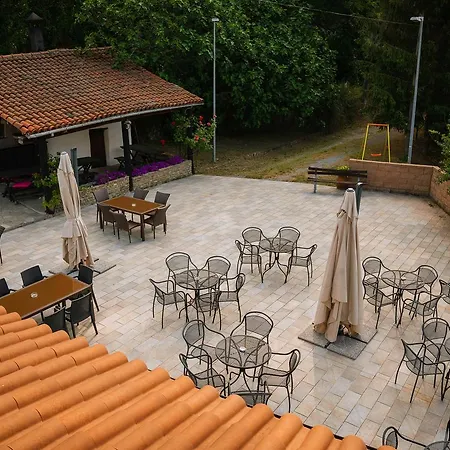 Cascina Del Vai مزرعة للإقامة كايرو مونتينوت